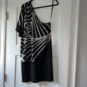 BCBG maxazria | one shoulder fitted black and ivory dress